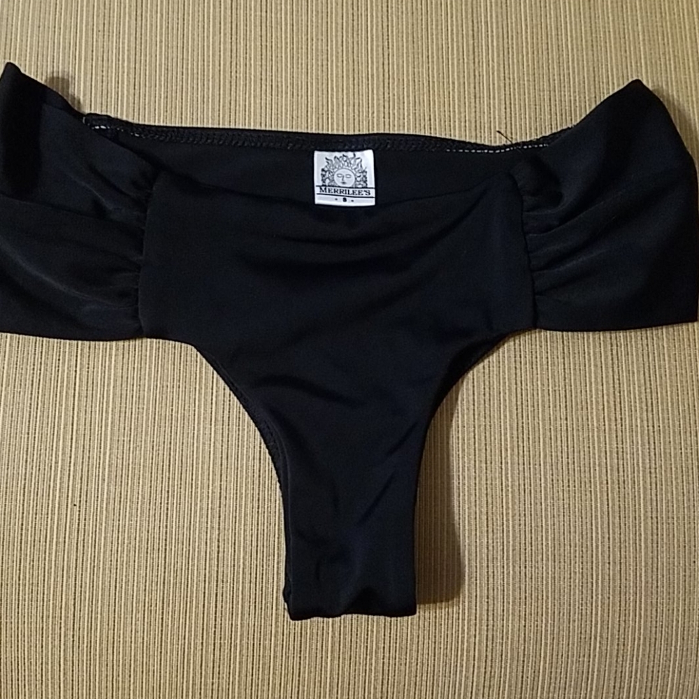 Merrilee's Side Ruched Hipsters - Picture 6 of 6